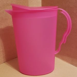 Tupperware Slim Pitcher